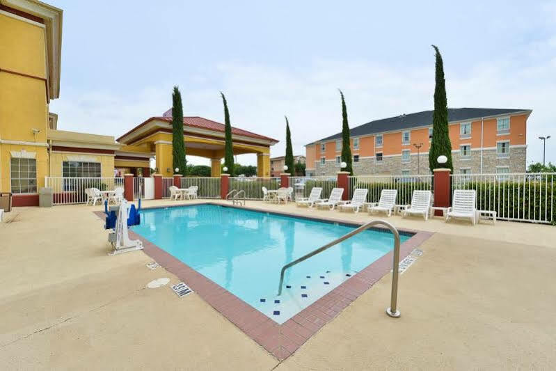 Comfort Suites Fort Worth North Fossil Creek Exterior photo